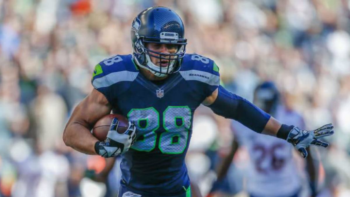 Saints News, 10/1/15: Jimmy Graham Congratulates Akiem Hicks on