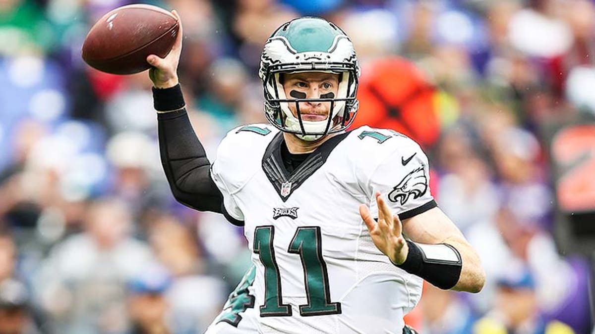 How is Eagles' Carson Wentz similar to Giants' Eli Manning? 