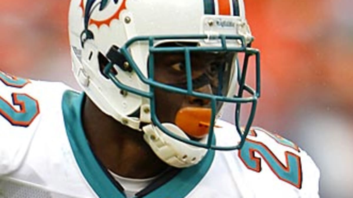 Miami Dolphins 2011 Season Preview: Reggie Bush Joins Chad Henne