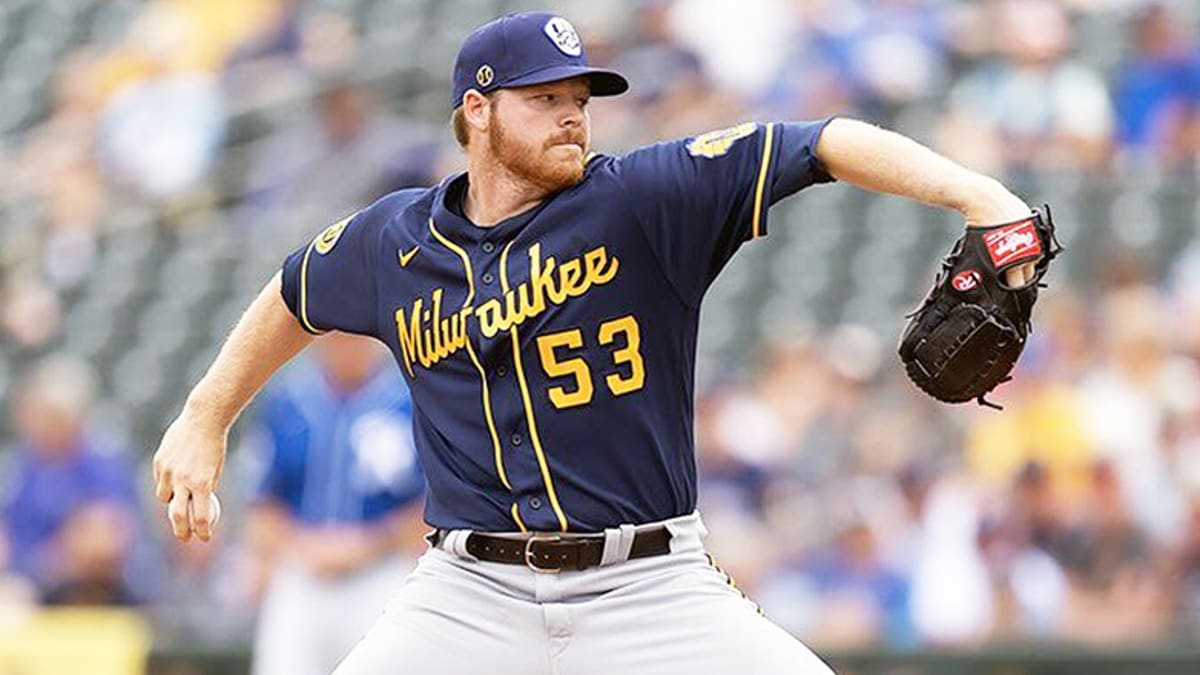 Brewers pitchers Burnes, Houser enjoy special offseason