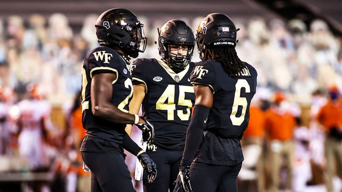 virginia vs wake forest football prediction and preview athlonsports com expert predictions picks and previews