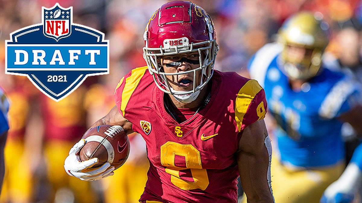 Amon-Ra St. Brown wears perfect USC jersey before he smacks Bills' DBs