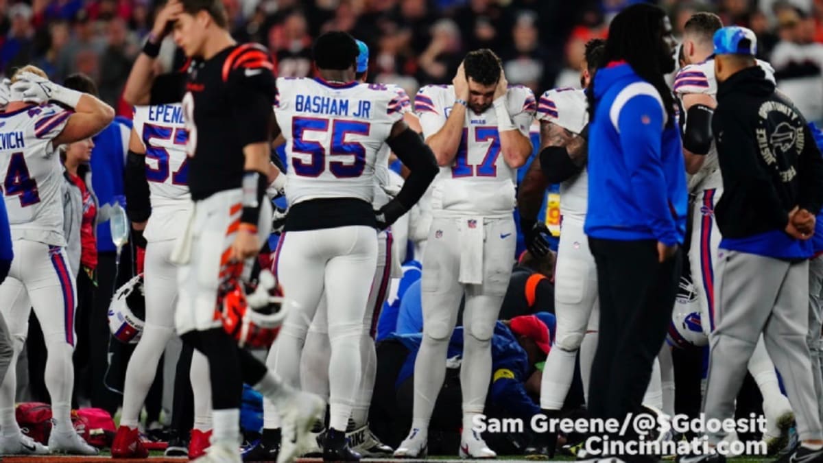 Praying for a miracle': Cowboys players, NFL react to Bills' Damar