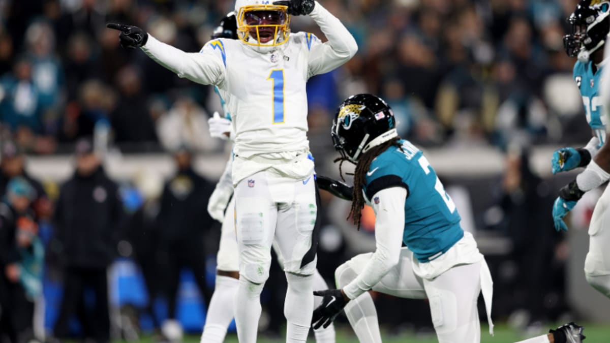 Look: Football Fans React To Jaguars' Shocking First Half Performance  Tonight 