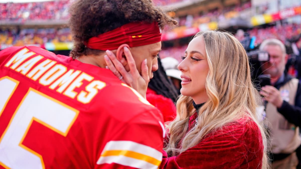 All the Times Brittany Mahomes Proved She's Patrick Mahomes' No. 1 Fan –  SheKnows