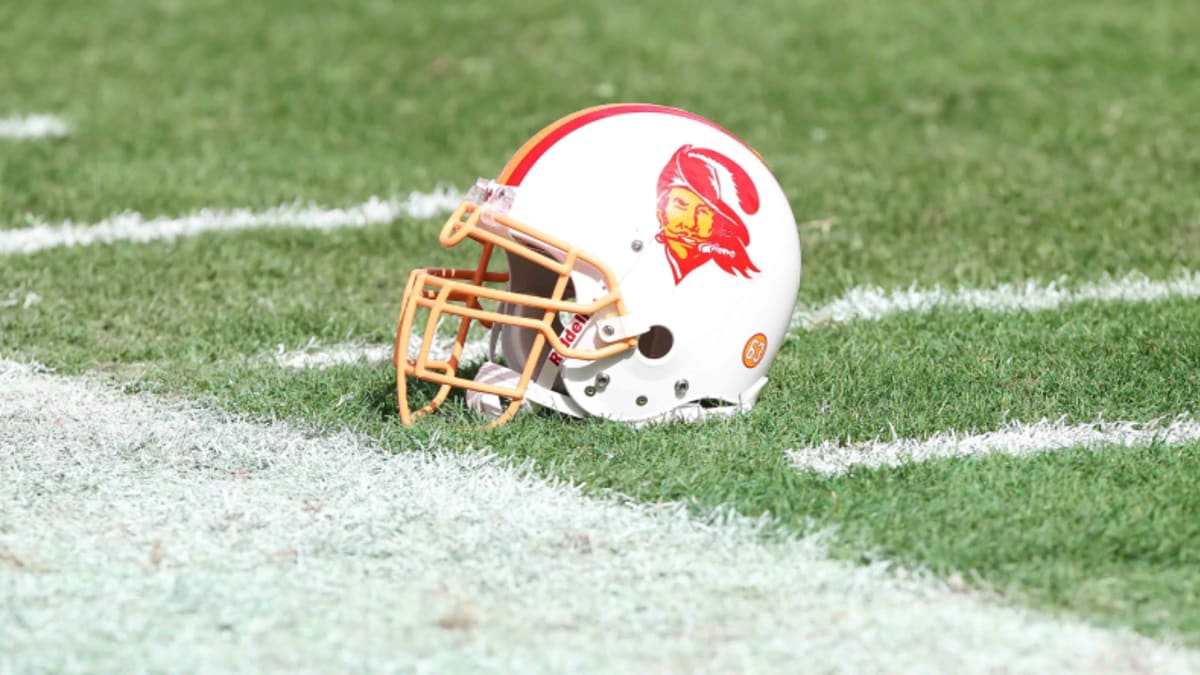 Tampa Bay Buccaneers Unveil New Throwback Creamsicle Jerseys For 2023  season - Tampa Bay Buccaneers, BucsGameday