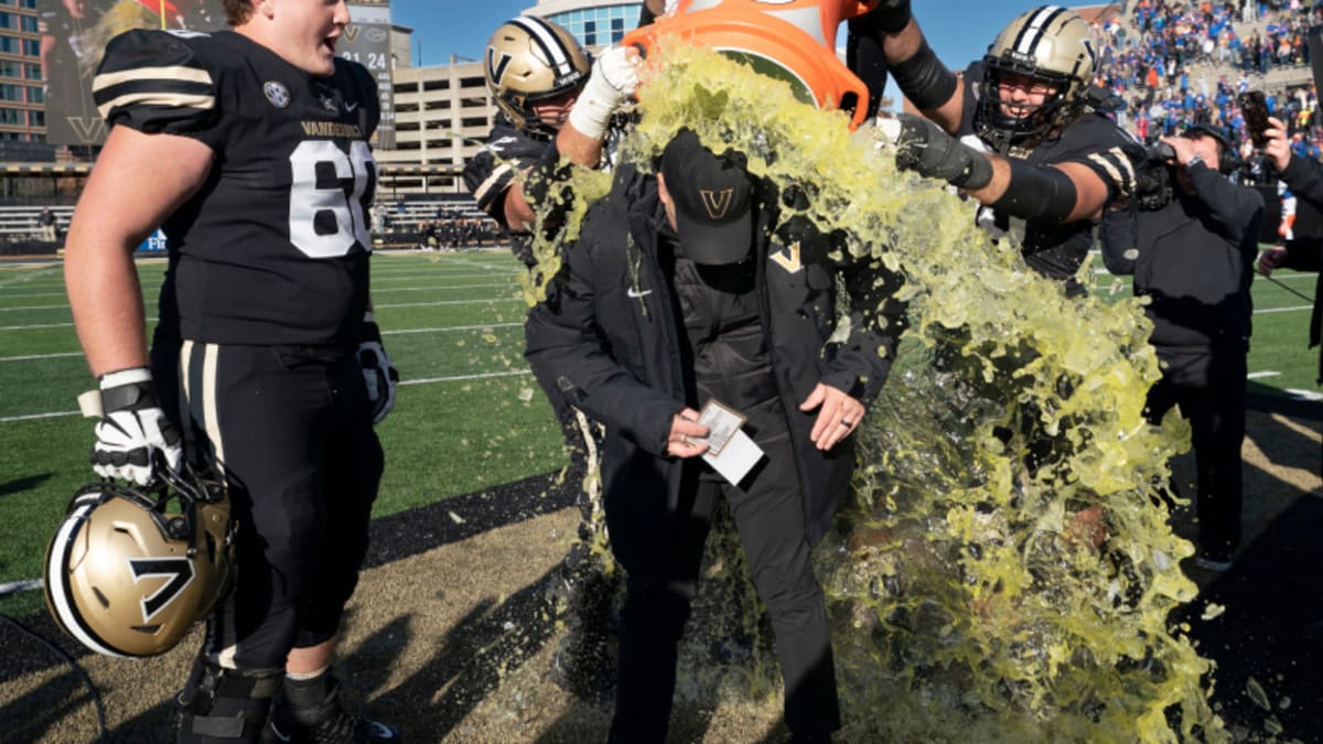 Vanderbilt Wins 3rd Consecutive D1 Uniform Voting Tournament