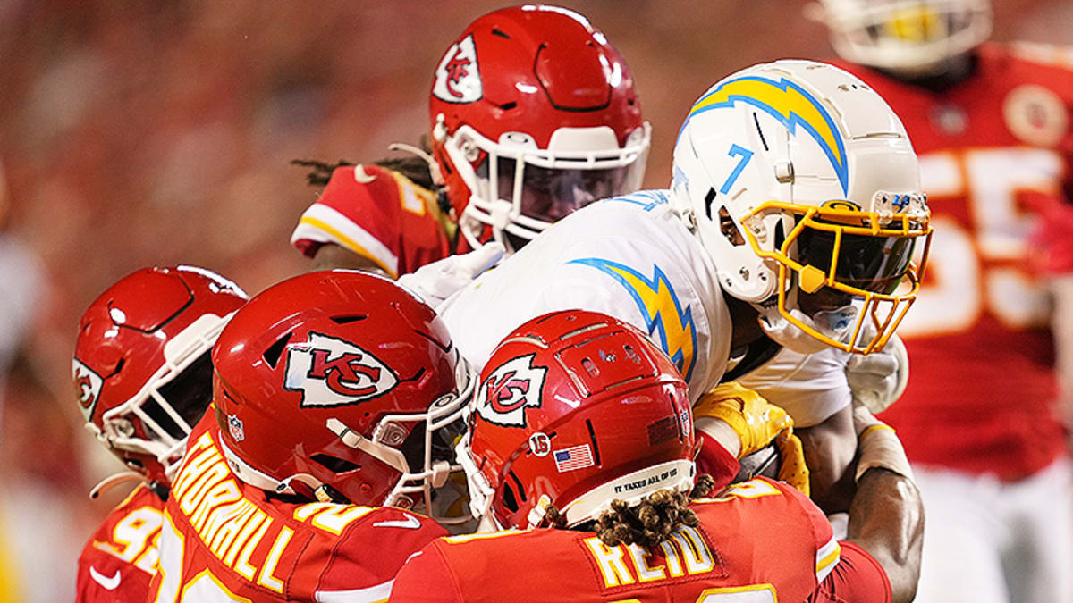 Kansas City Chiefs vs. Los Angeles Chargers: 5 Most Memorable Moments in  the Rivalry 