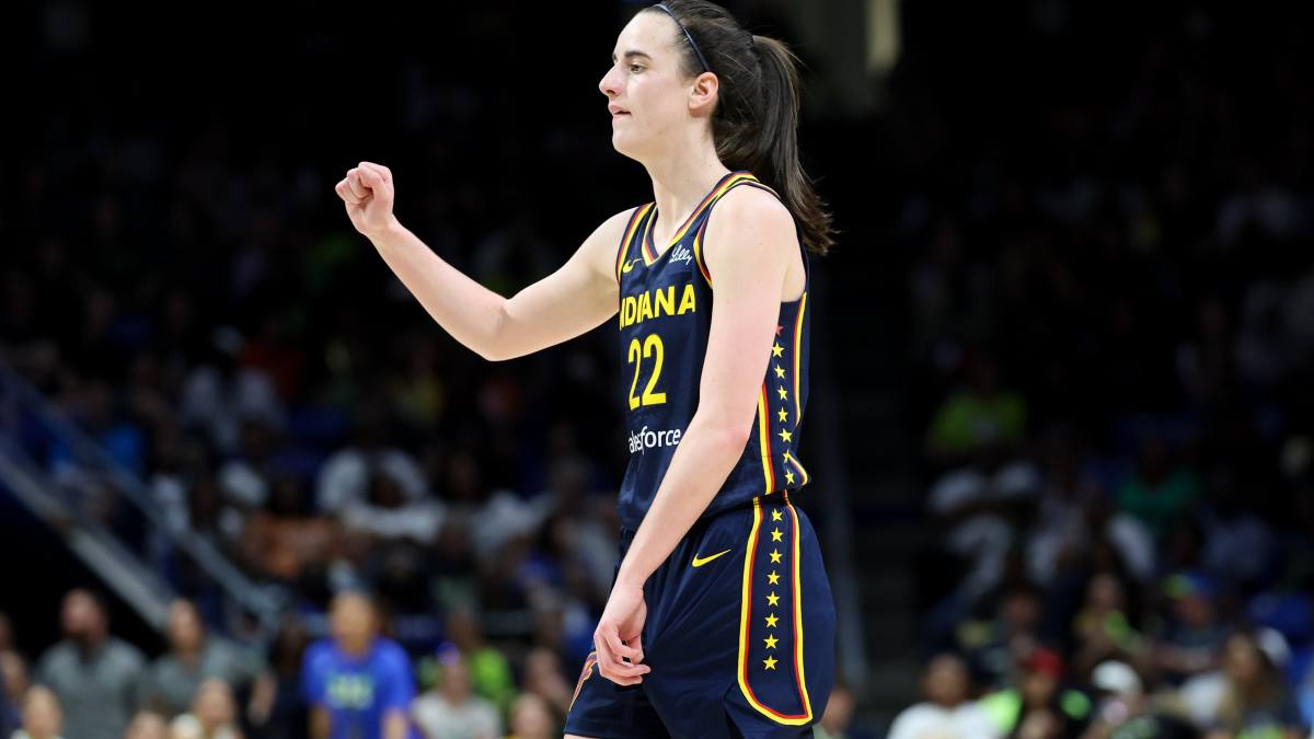 Caitlin Clark Addresses Upcoming WNBA Debut With Humbling Response - Athlon  Sports