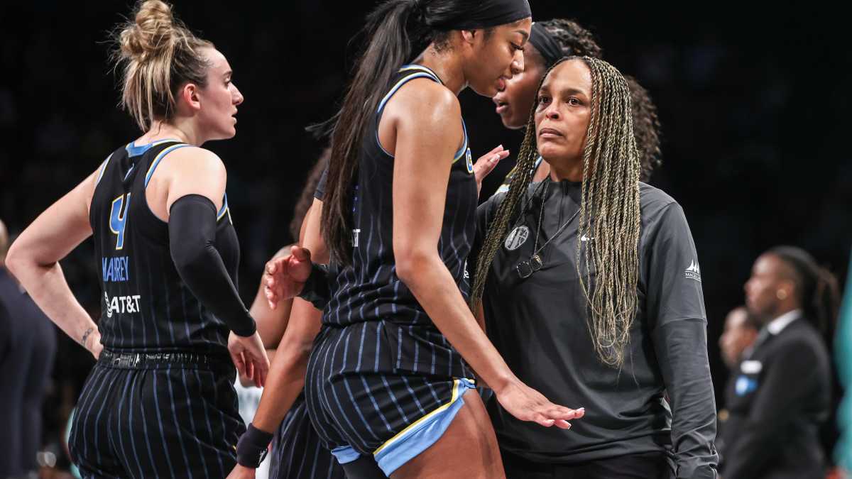 Sky Coach Teresa Weatherspoon Speaks Out on Caitlin Clark Concerns - Athlon Sports