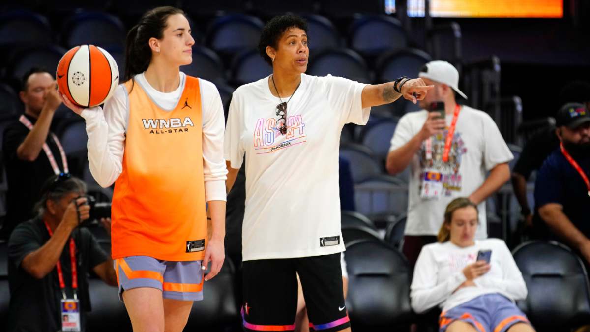 Huấn luyện viên toàn sao của WNBA Cheryl Miller đưa ra lời cảnh báo thẳng thừng tới đội tuyển Hoa Kỳ - Athlon Sports