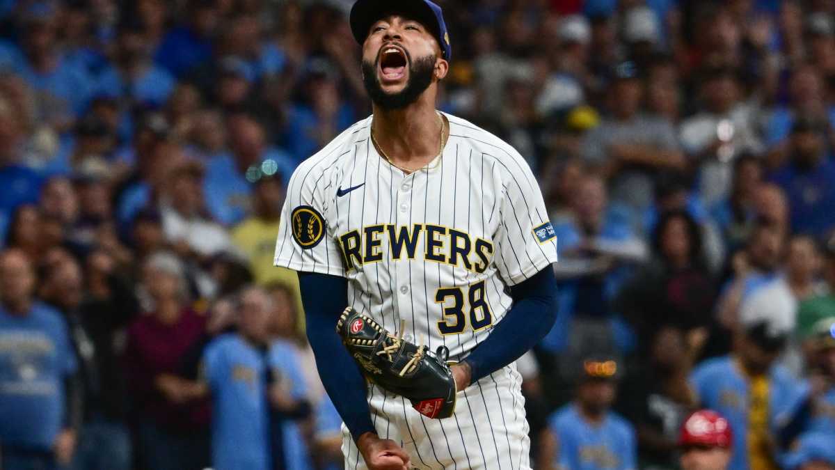Devin Williams Challenges Yankees Facial Hair Rule with Bold Spring Training Look