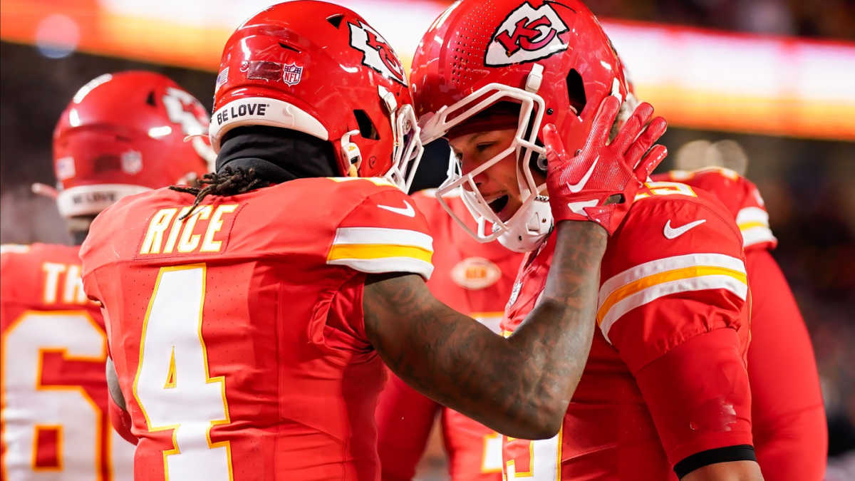 Travis Kelce May No Longer Be Best Pass-Catcher on Kansas City Chiefs -  Athlon Sports
