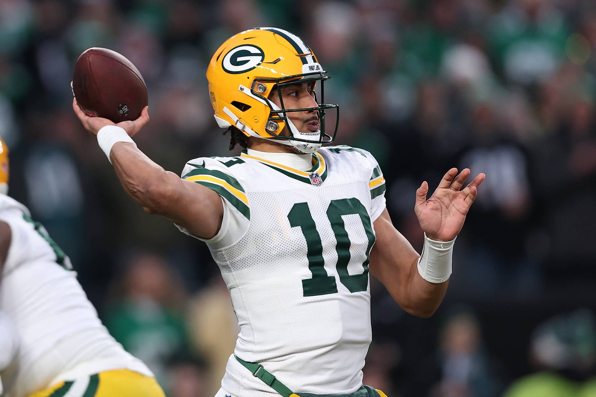 Rival Scout Says There's a Reason Packers QB Jordan Love Wasn't 100% Last  Season - Athlon Sports