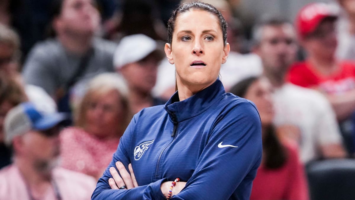 Major Update on Stephanie White's Partner Lisa Salters Amid Sky Game  Absence - Athlon Sports