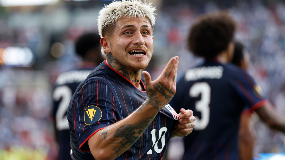 Donovan Calls Out Olympic Coach After Diego Luna Brace - Athlon Sports