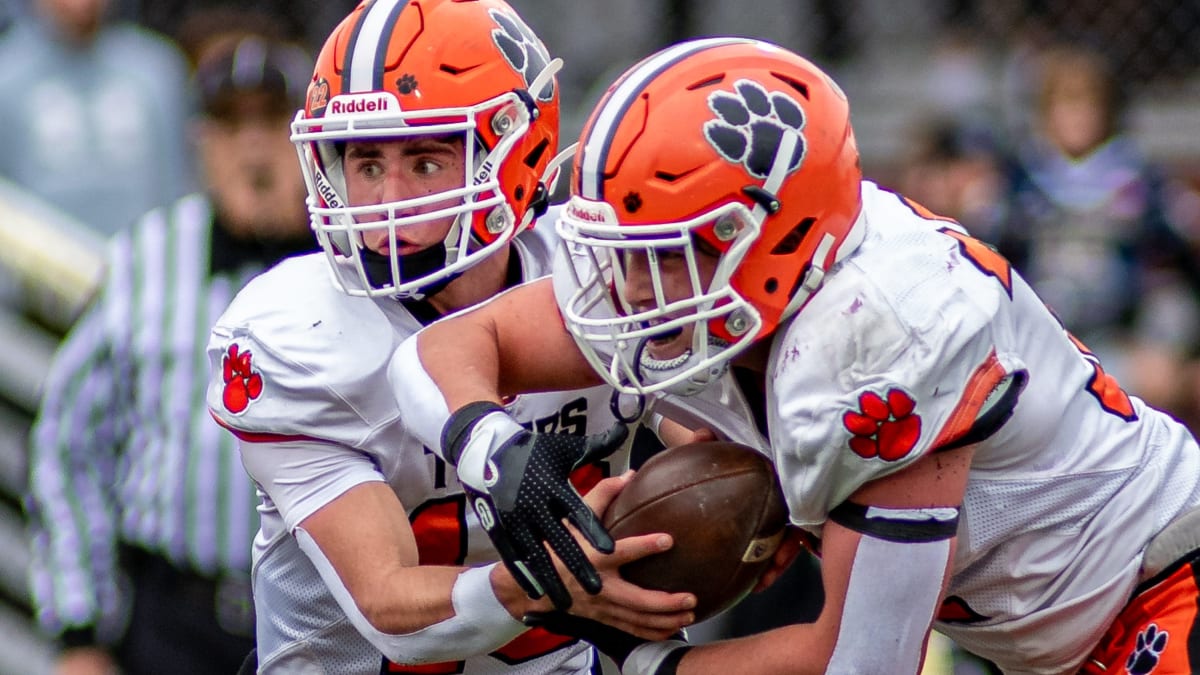 Son of Former Philadelphia Eagles, Iowa Football Standout Announces Big News  - Athlon Sports