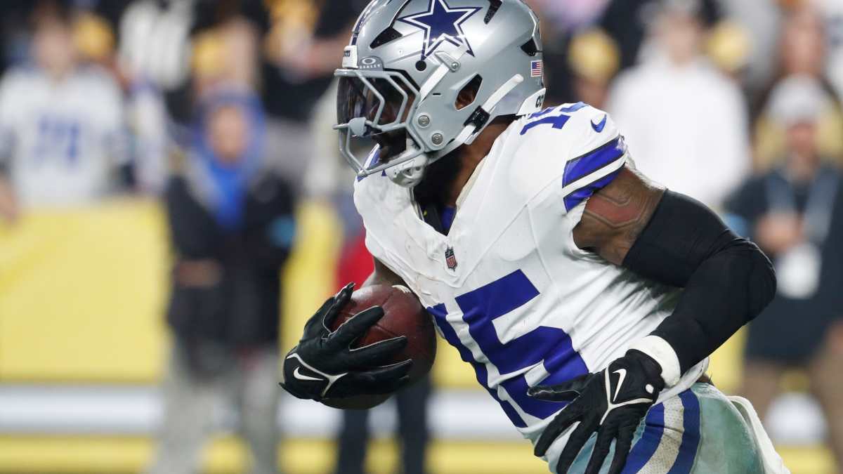 Cowboys Trade Prediction Replaces Ezekiel Elliott With 1,500-Yard Superstar RB - Athlon Sports