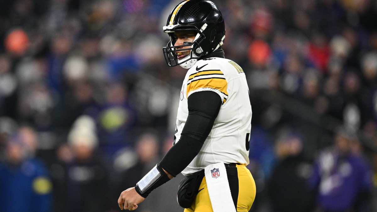 Steelers Predicted to Sign 2 QBs, Including Recent 1st-Rounder, to Replace  Russell Wilson - Athlon Sports