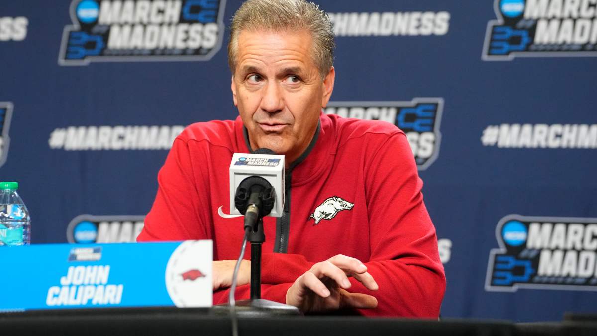 Megan Calipari Steals the Spotlight as Arkansas Shocks Kansas