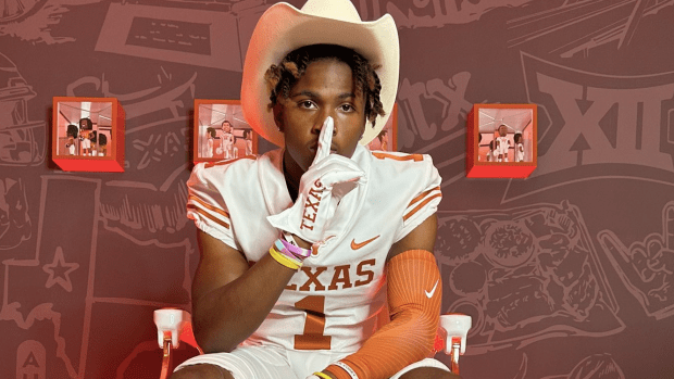 Texas The Favorite To Land Five-Star WR Dakorien Moore After Decommitment  From LSU - Athlon Sports