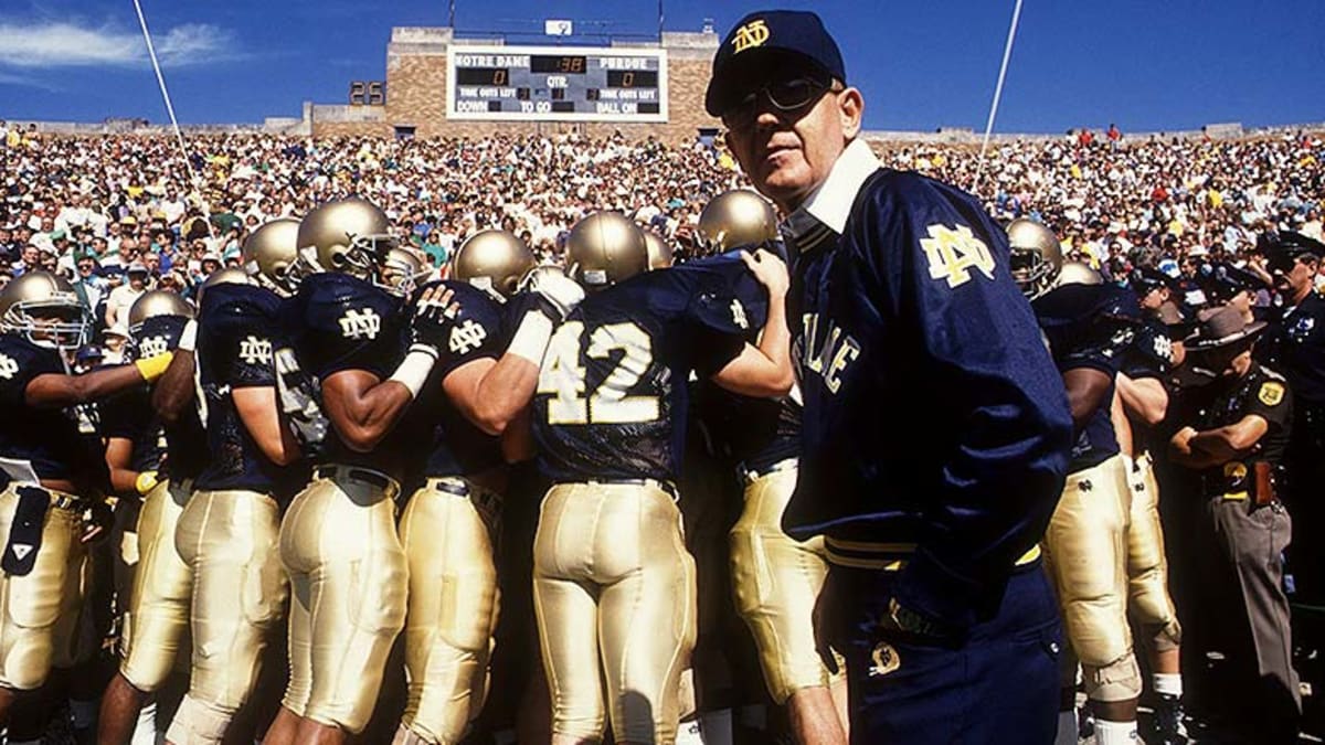 Notre dame football captains list hot sale