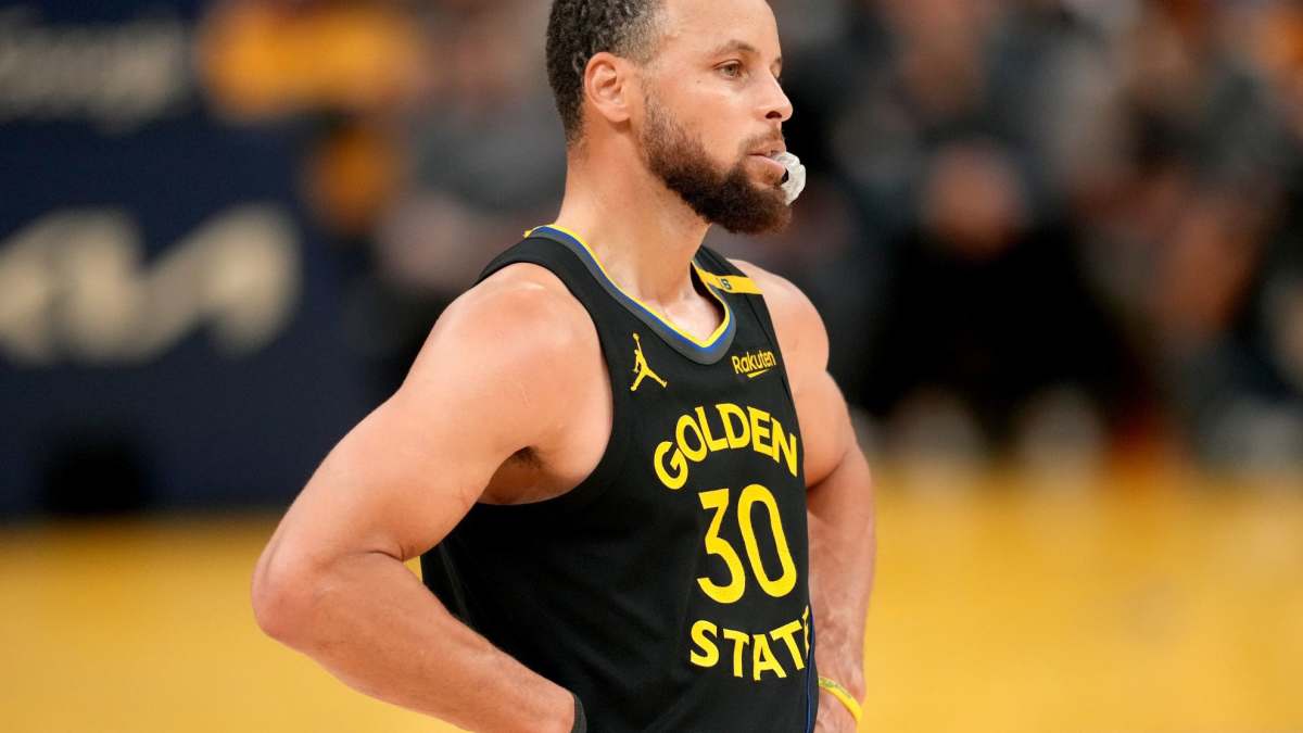 Calls Mount For Warriors To Make Steph Curry Game 5 Decision