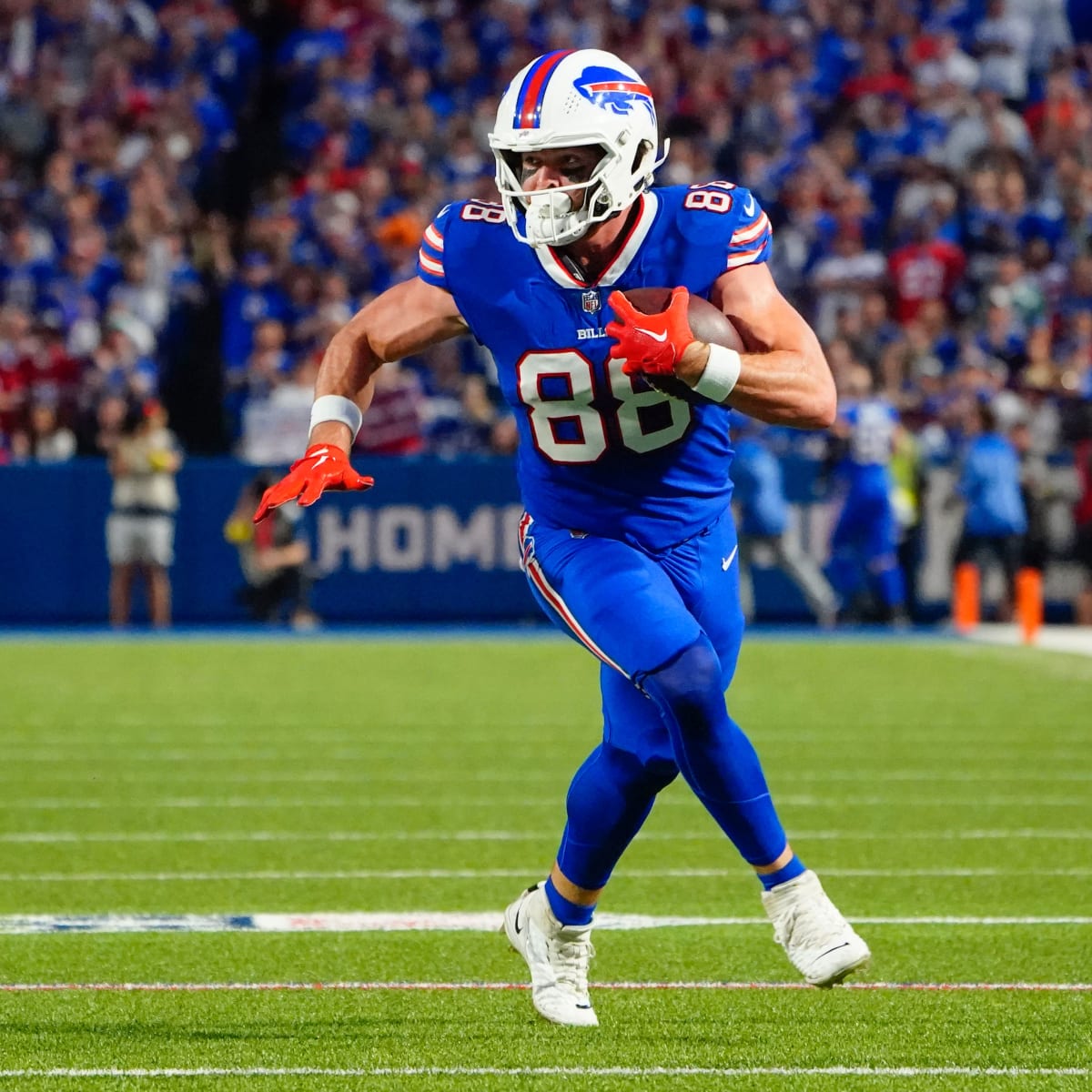 Buffalo Bills TE Dawson Knox Ready for Comeback Season Despite Injury  Concerns? - Athlon Sports