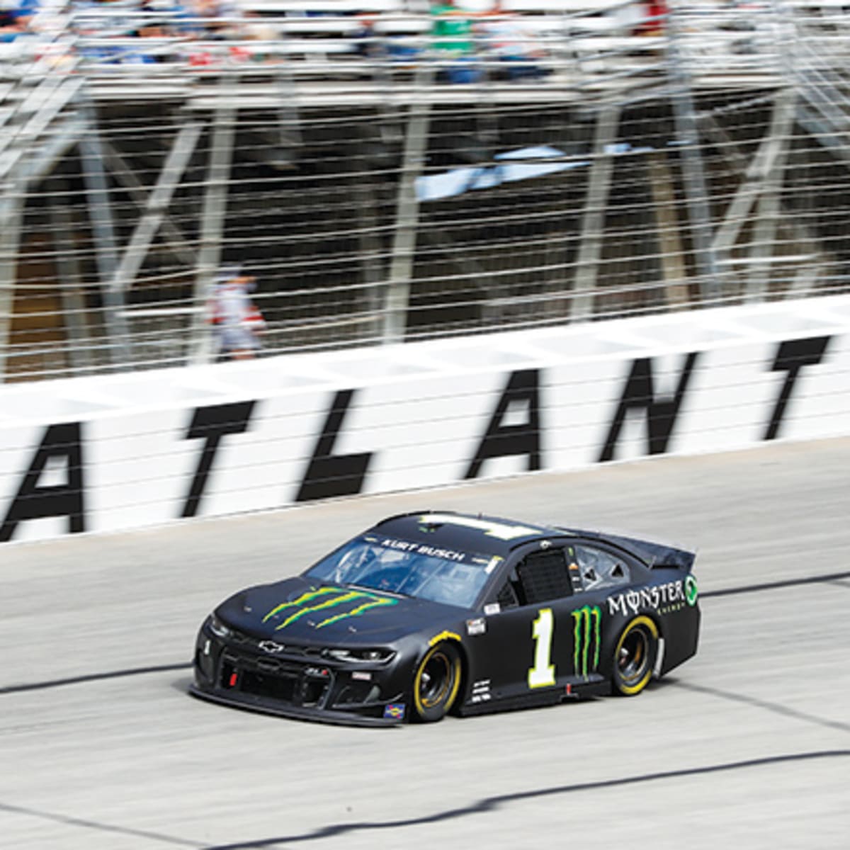 NASCAR at Bristol DraftKings Picks: Dominators, Fades & DFS Strategy for  Sunday's Supermarket Heroes 500