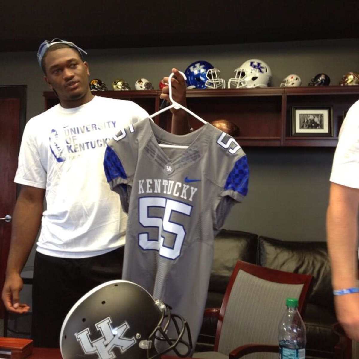 Uniforms Look Incredible at Kentucky ​in Matte-White-Gray Combo - Hail  State Unis