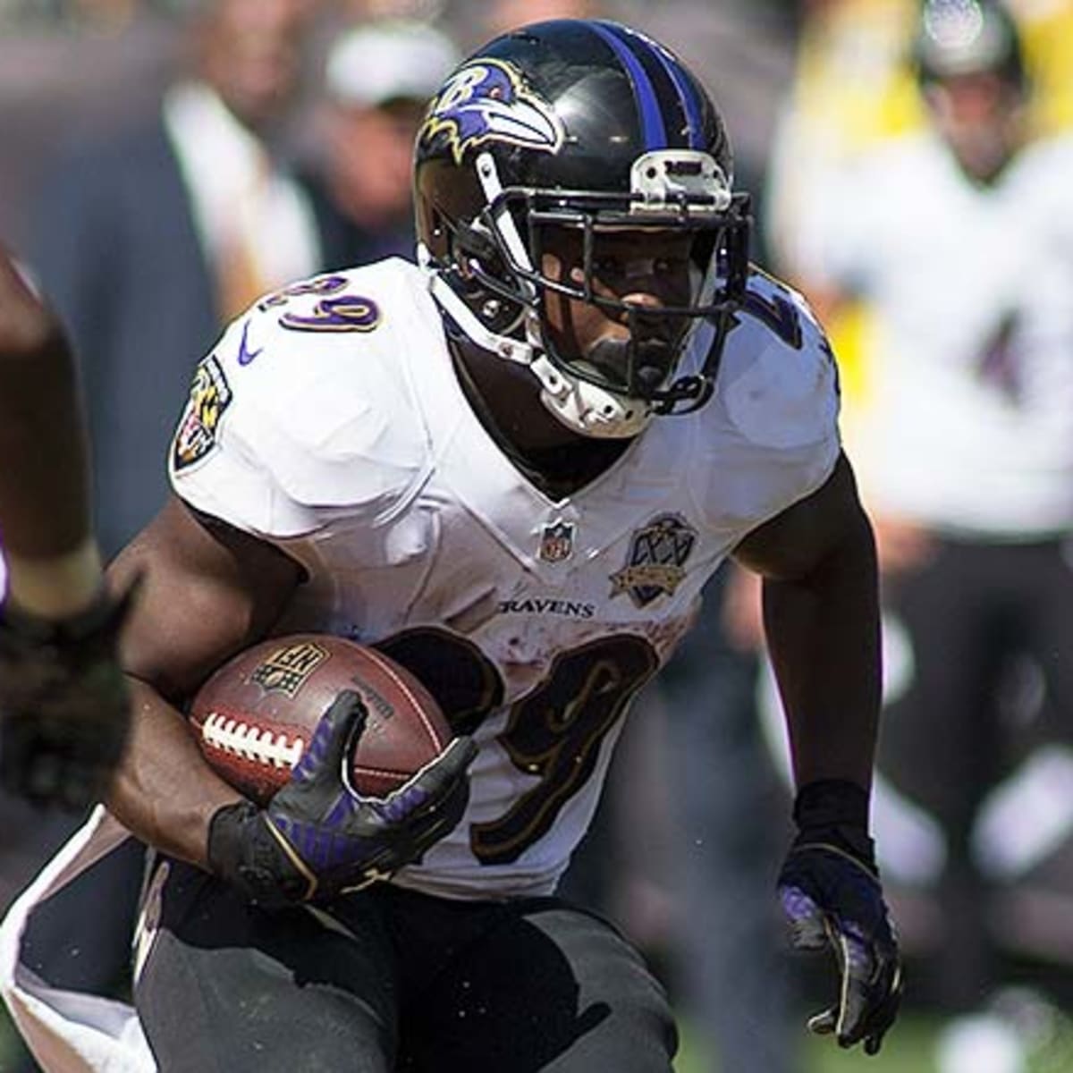 JUSTIN FORSETT, Ravens running back scores against the Patriots