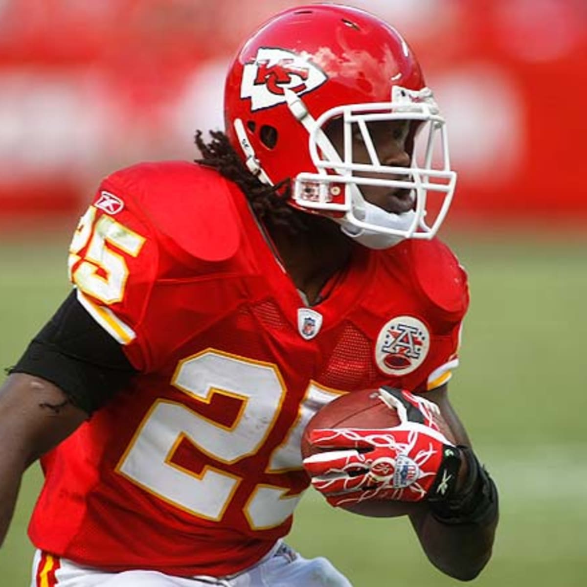 Port Arthur celebrates Jamaal Charles as he retires from NFL