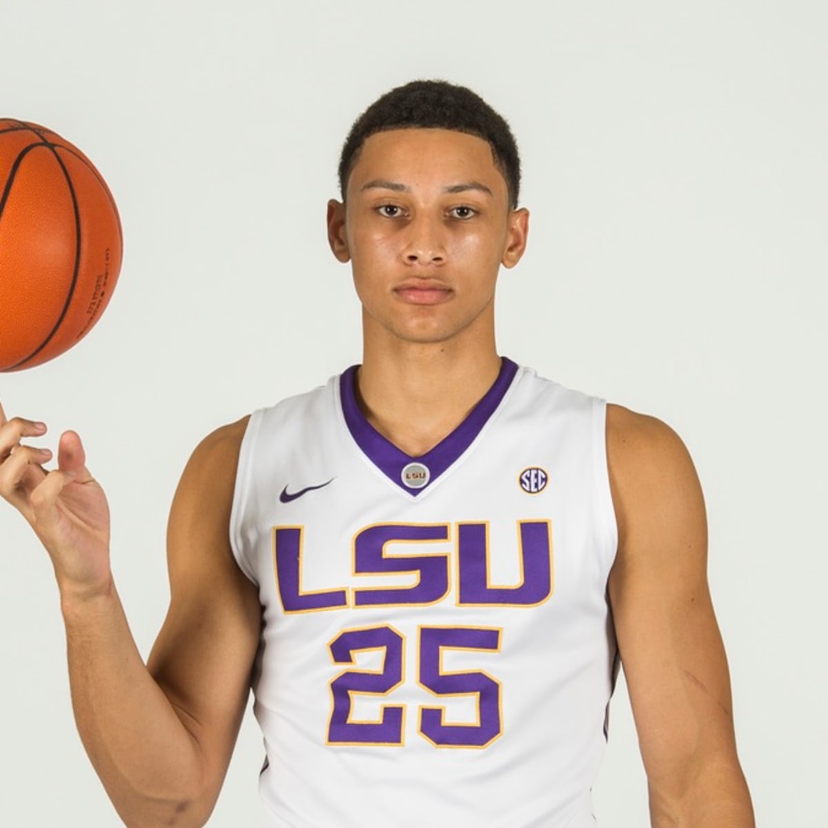 LSU's Ben Simmons Talks Rugby, Fame in Australia, Choosing the Tigers 