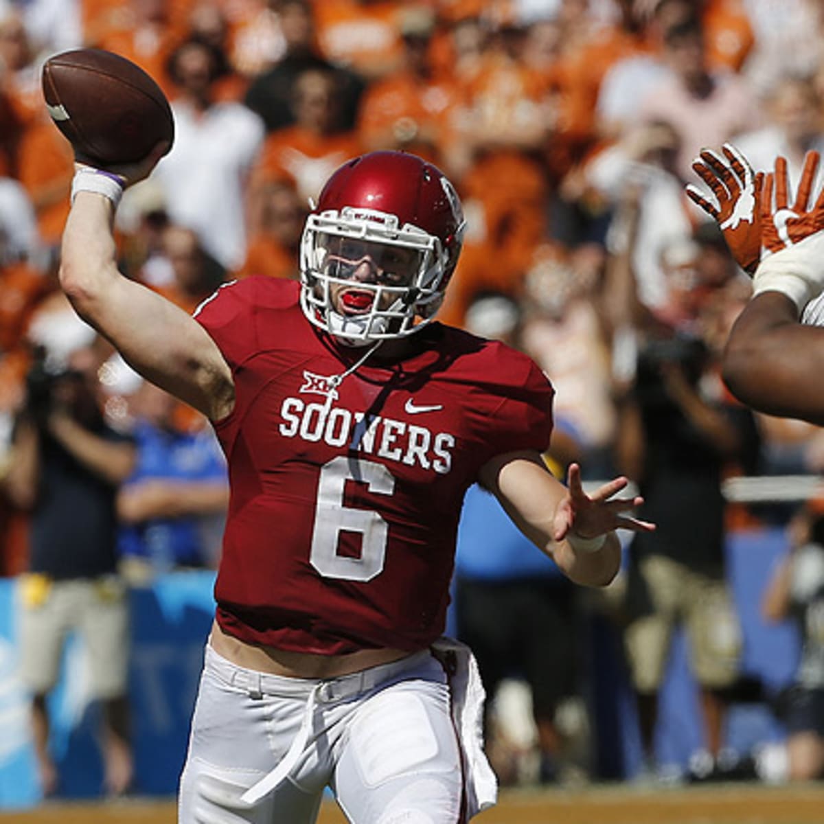 Nearly a Sooner, Texas quarterback Shane Buechele and his family