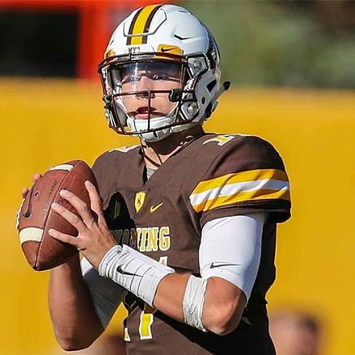 Josh Allen's FINAL College Game! (2017 Famous Idaho Potato Bowl CMU vs.  Wyoming) 