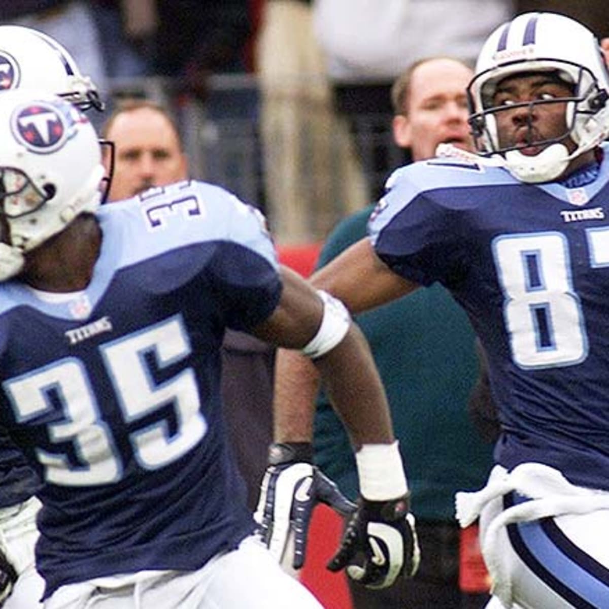 Former Titans WR Kevin Dyson named middle school principal