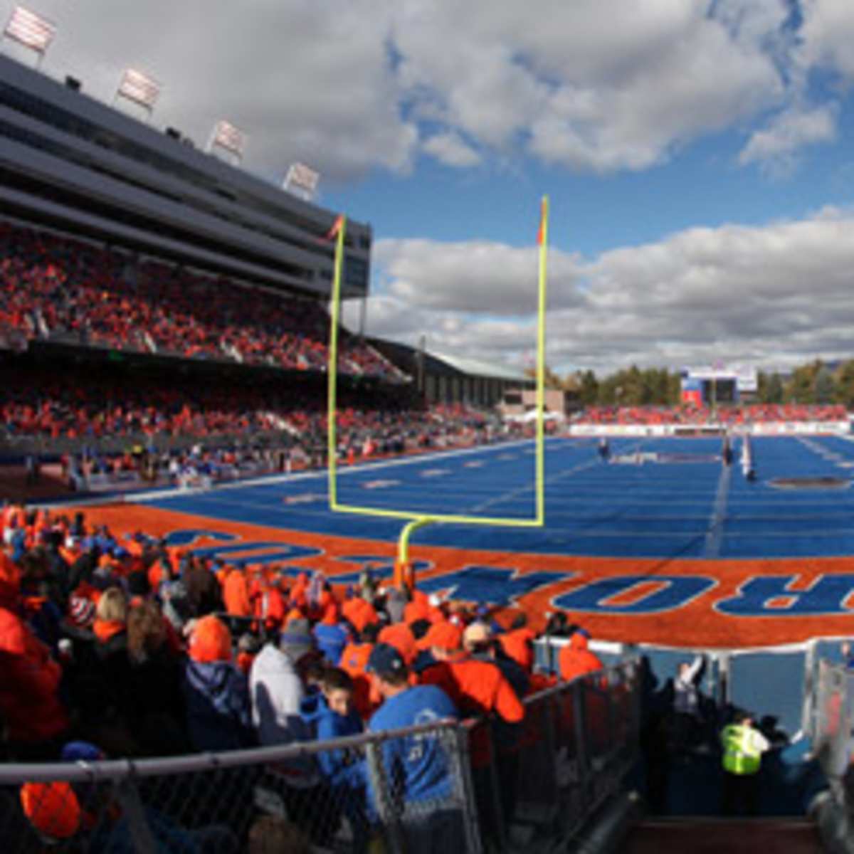 Boise State announces plans to expand stadium, Sports