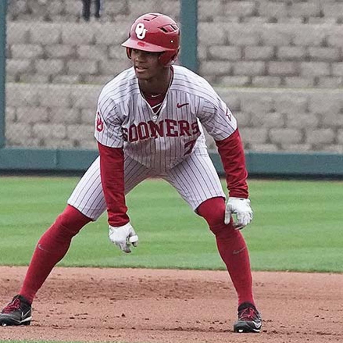 5 Reasons Why Kyler Murray Should Choose MLB over the NFL 