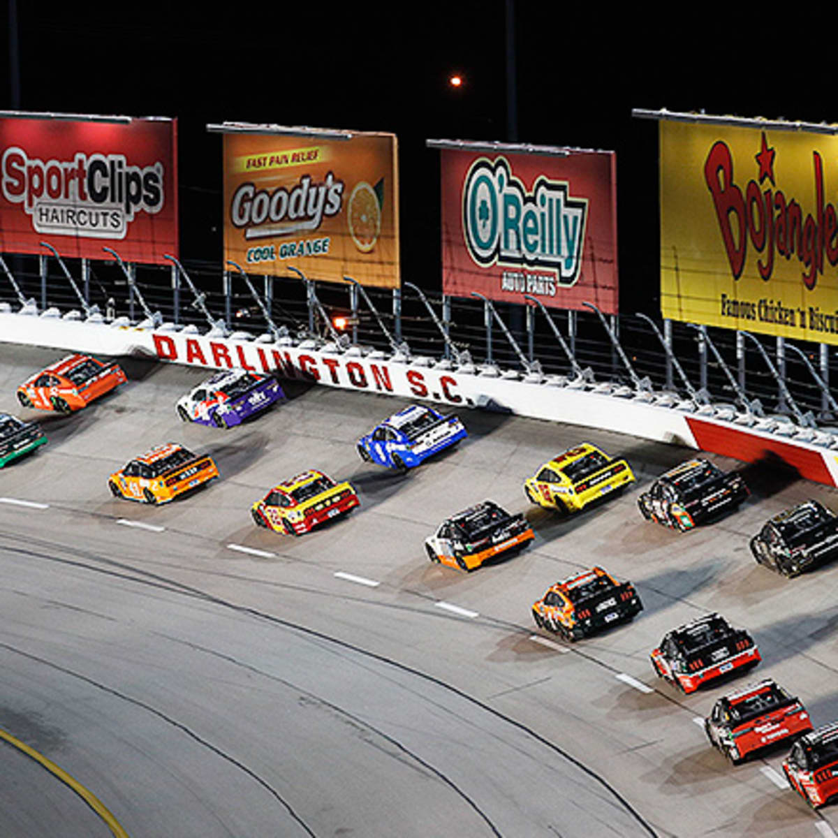 NASCAR Fantasy Picks: Best Bristol Motor Speedway Drivers for DraftKings 