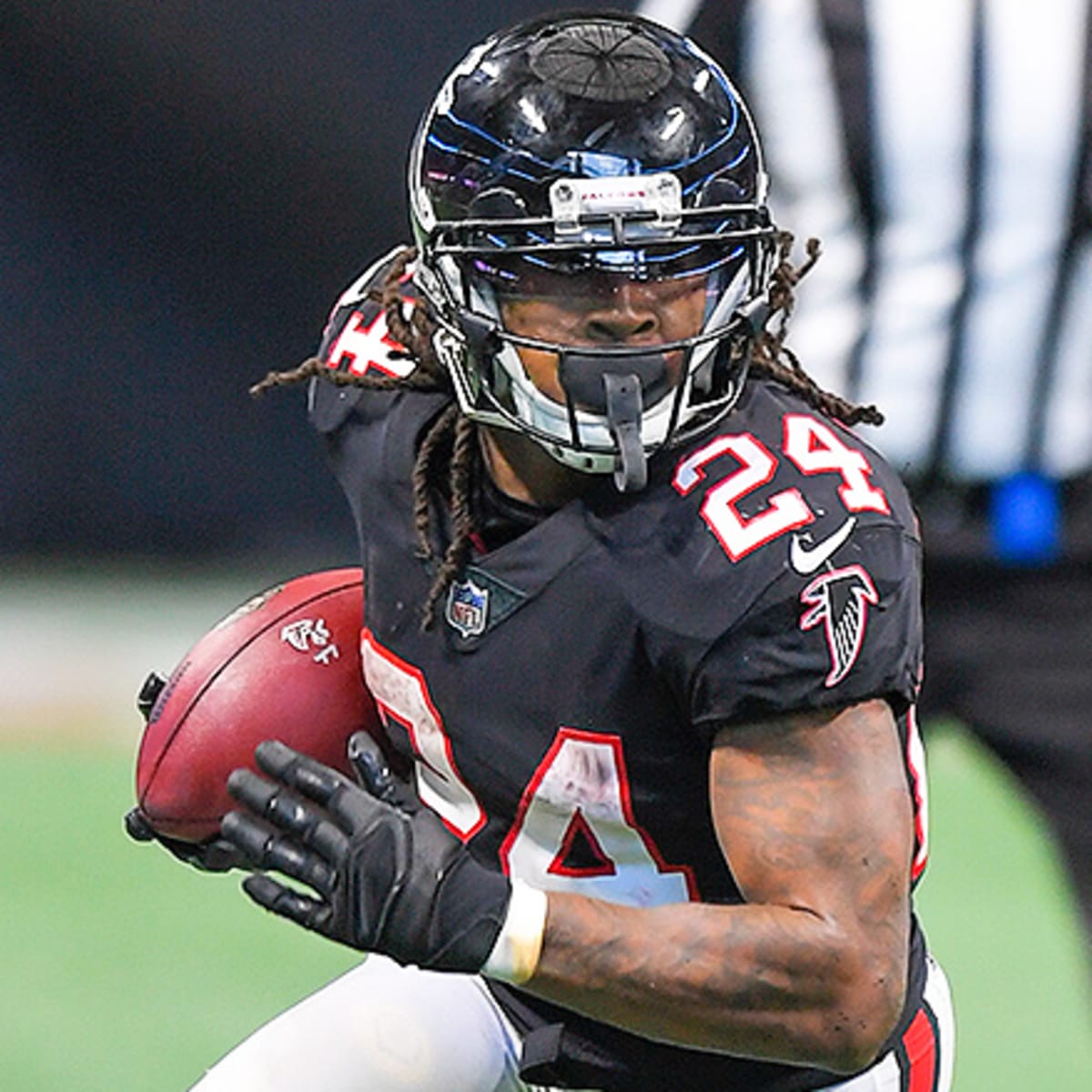 Wired: Devonta Freeman Mic'd vs. Browns