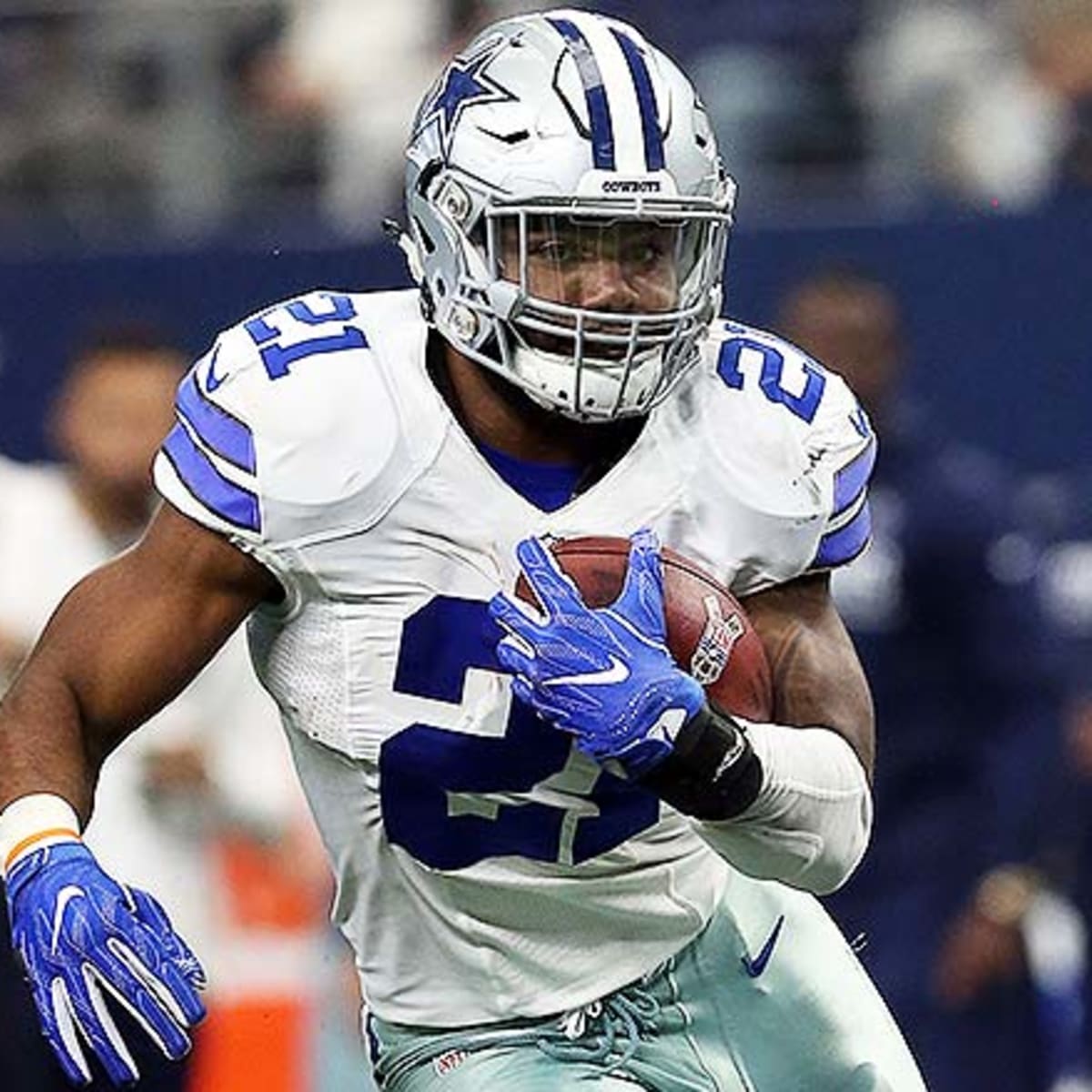 Report: Ezekiel Elliott has Eagles among his final three landing spots