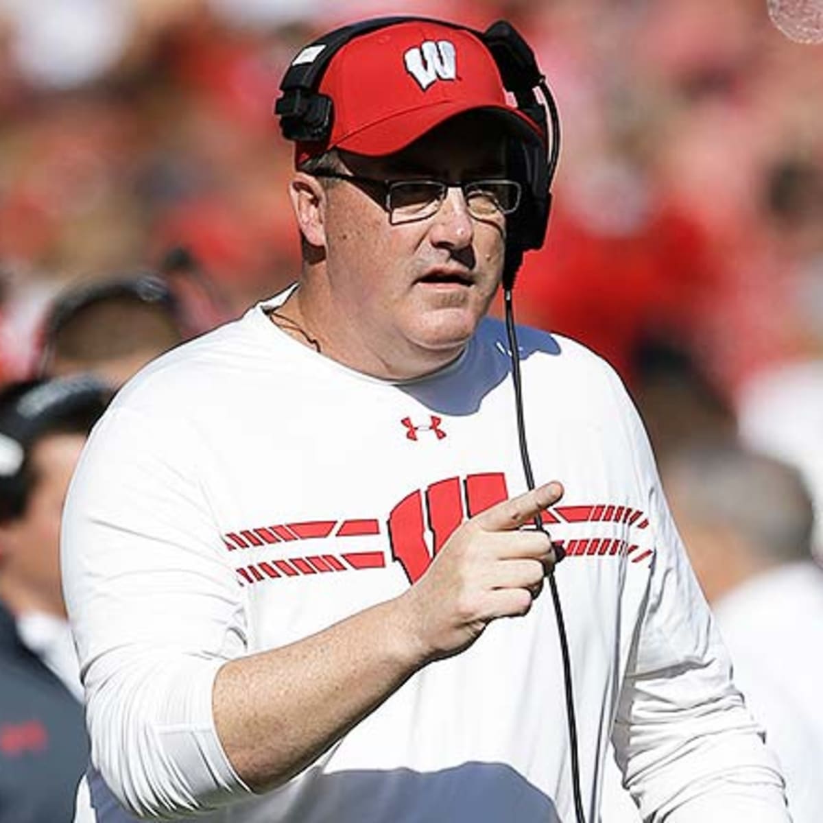 Wisconsin Football: Who Should the Badgers Hire to be the Next Head Coach?   | Expert Predictions, Picks, and Previews