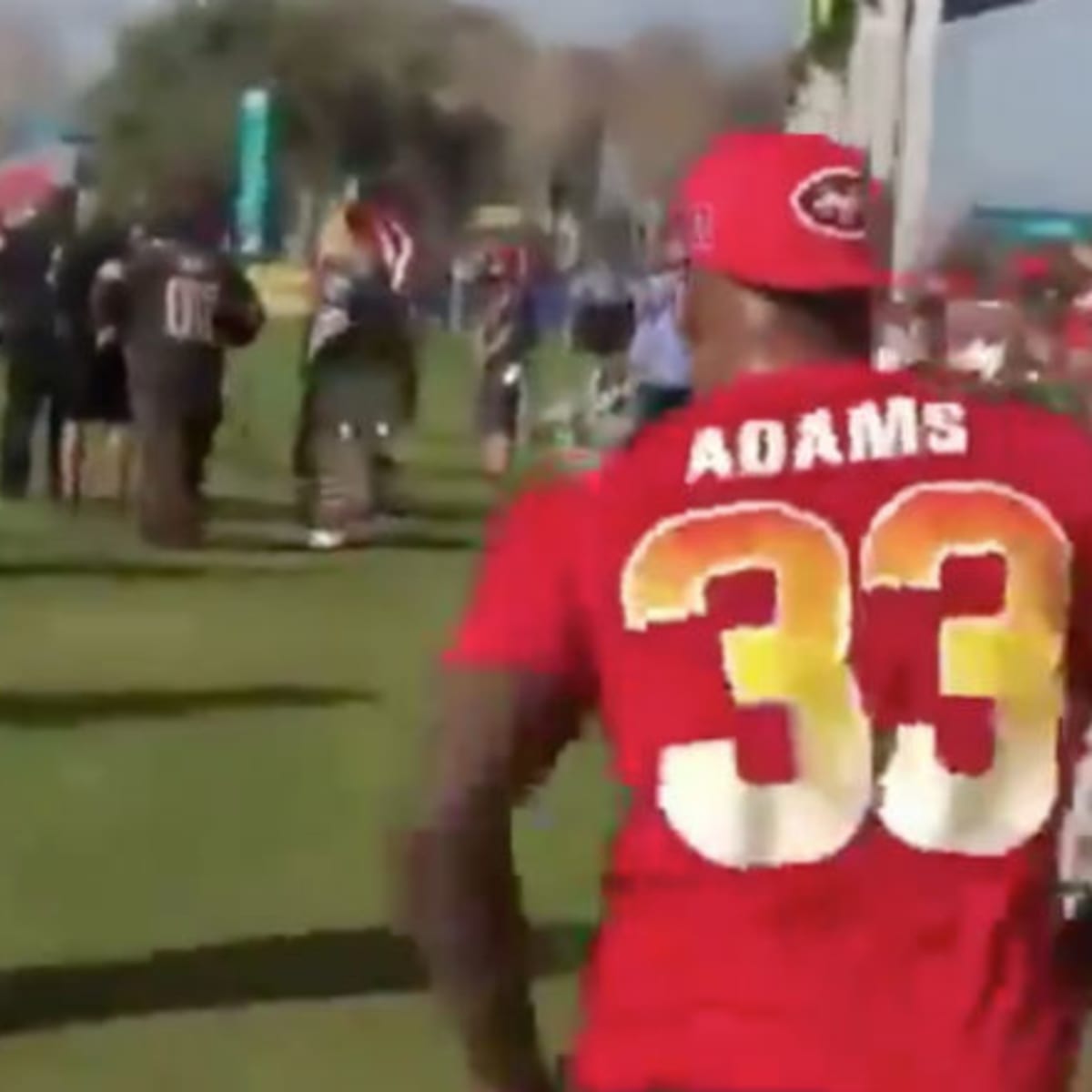 Watch: Jets' Jamal Adams lays out Patriots mascot at Pro Bowl 