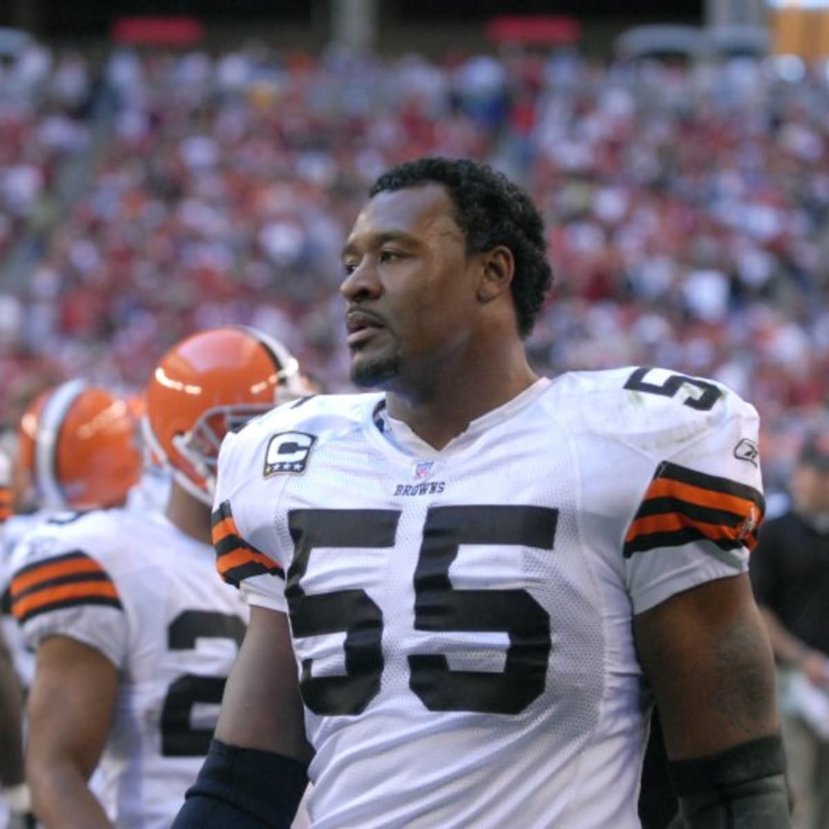 Former Browns player Willie McGinest arrested in alleged assault