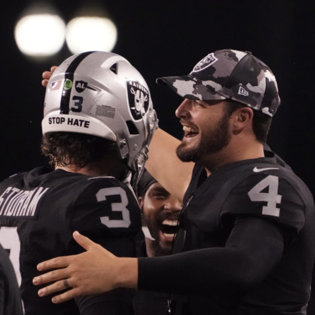 Raiders will bench Derek Carr, start Jarrett Stidham to finish season - Las  Vegas Sun News