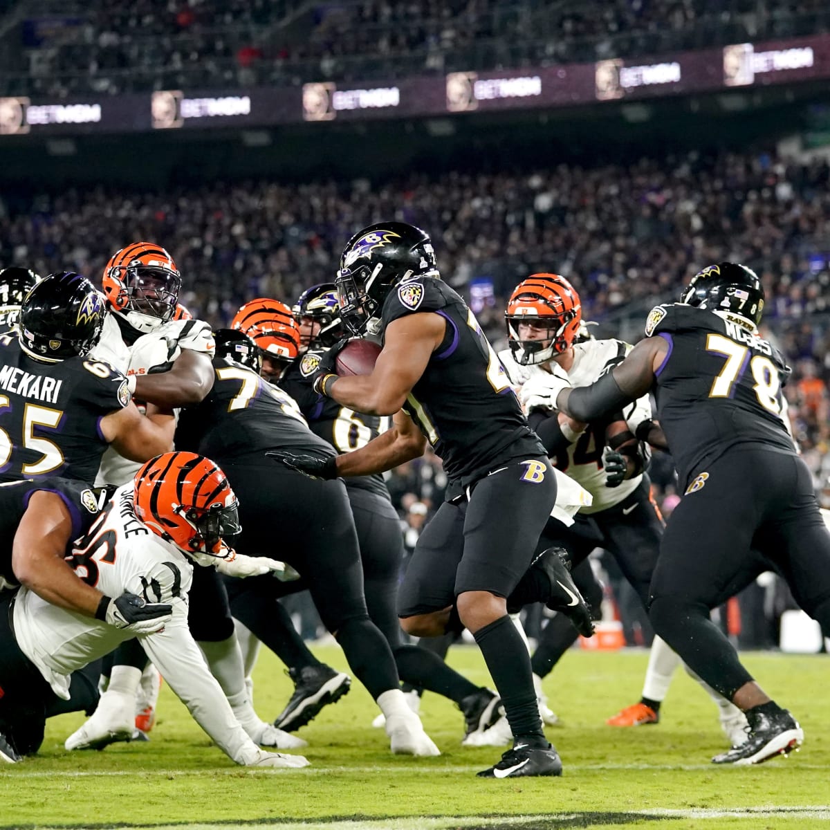 What time is the Baltimore Ravens vs. Cincinnati Bengals game tonight?  Channel, streaming options, how to watch