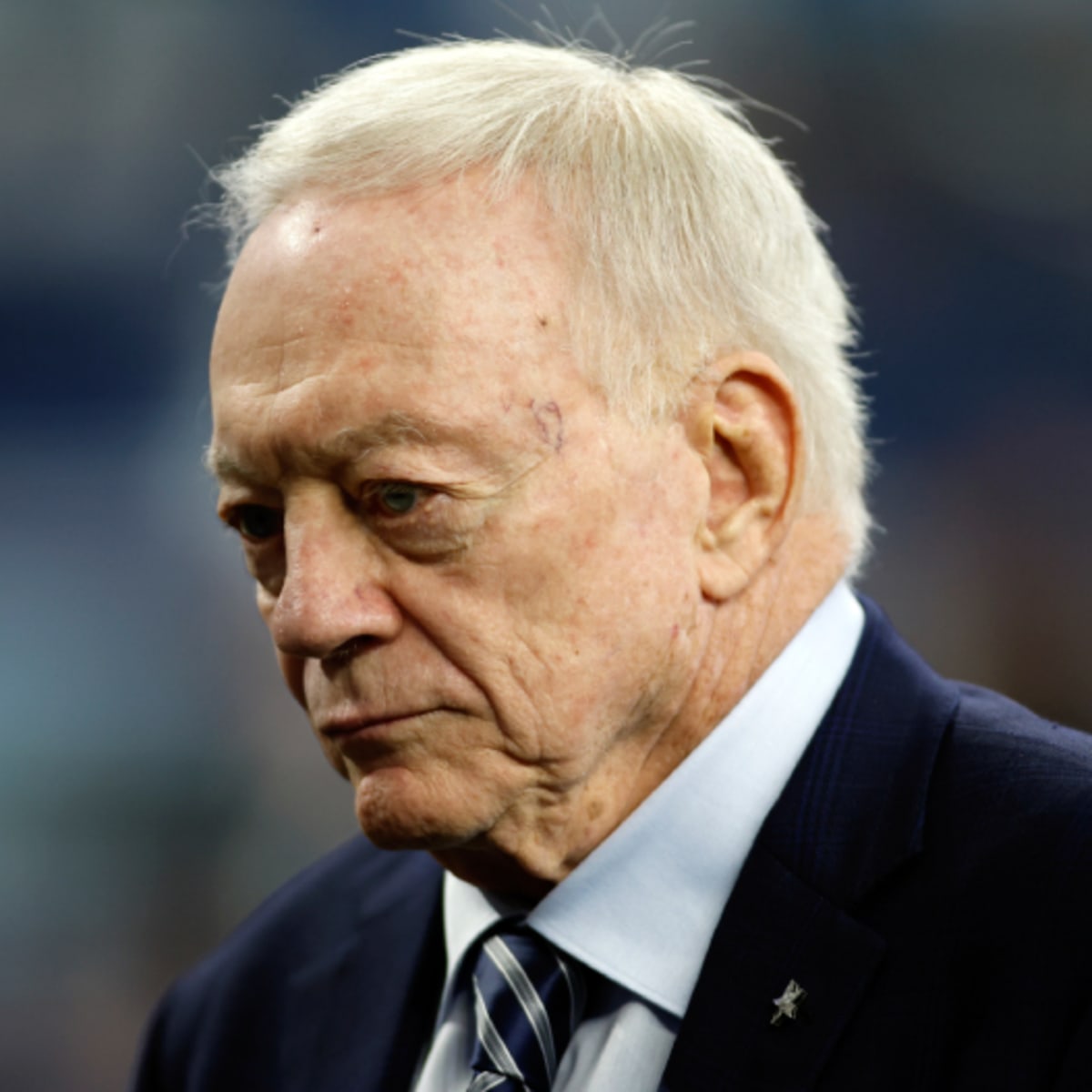 Jerry Jones defends Cowboys going with an unknown at kicker