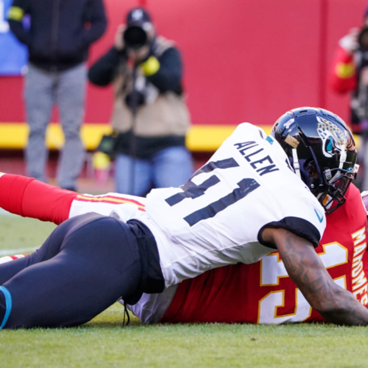 Chiefs at Jaguars predictions from national NFL experts