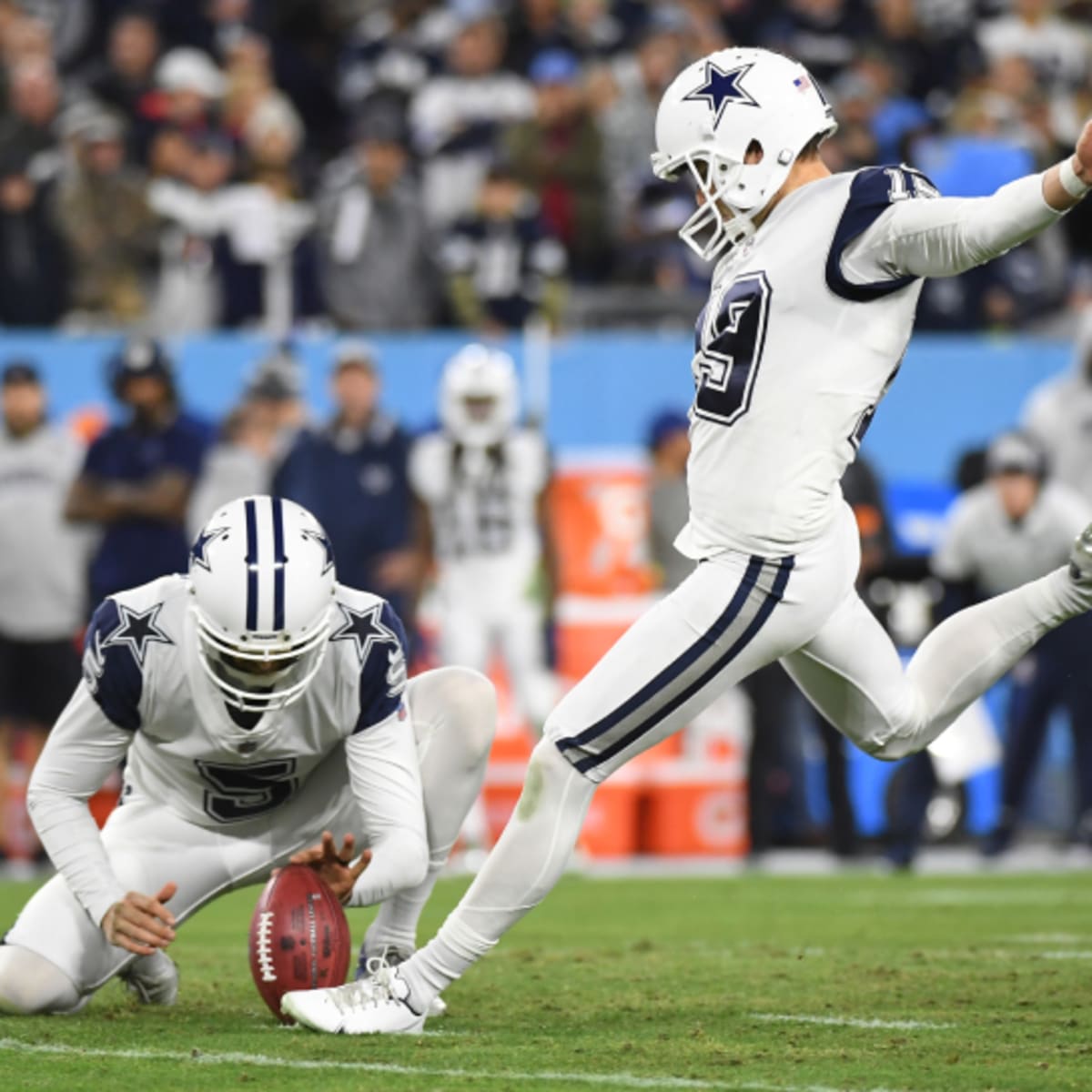 Cowboys' Brett Maher misses 4 extra points, converts 5th try