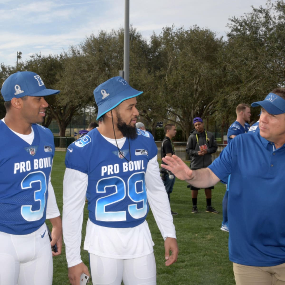 Denver Broncos HC Sean Payton Compares Russell Wilson to Former QB Drew  Brees - Sports Illustrated Mile High Huddle: Denver Broncos News, Analysis  and More